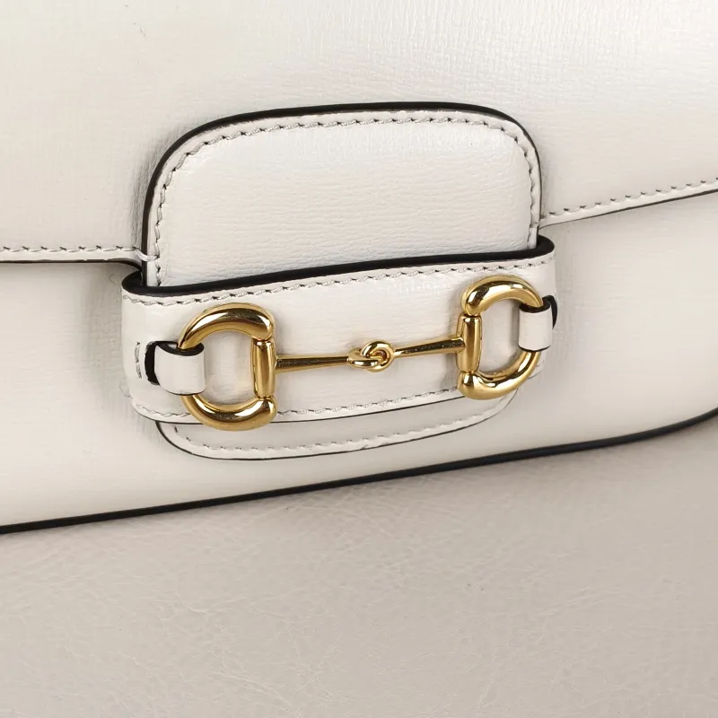 GUCCI Crossbody Bag Horsebit 1955 Horsebit Small White Calfskin Small24 × 5.5 × 13 cm — detail view 10 of 12