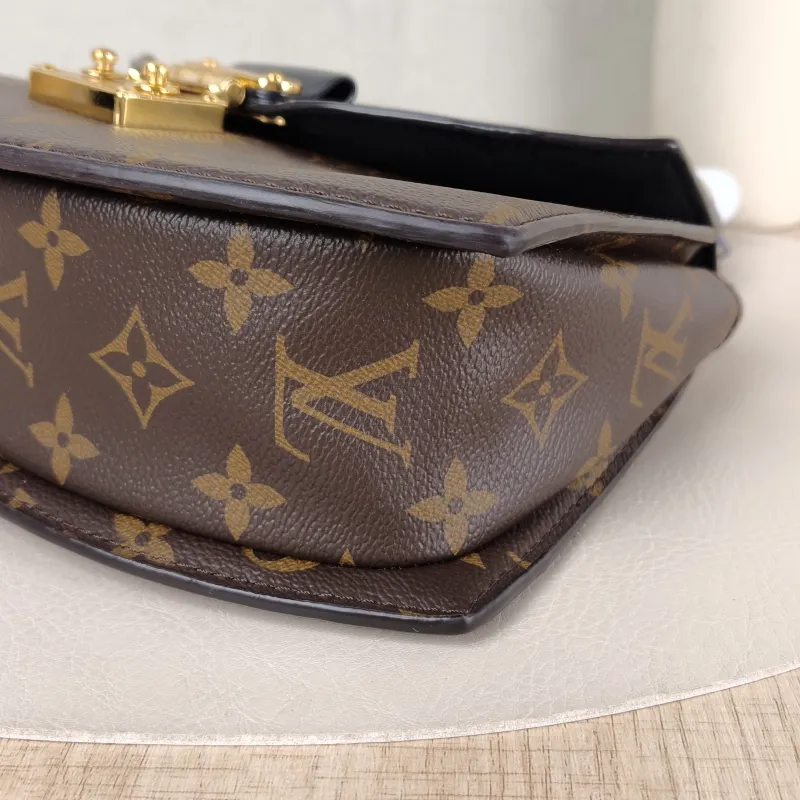 Louis Vuitton Crossbody Bag Tilsitt Monogram PVC Medium 24 × 7 × 18 cm — detail view 11 of 11