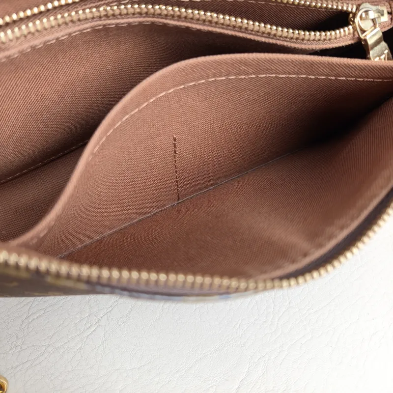 Louis Vuitton Shoulder Bag Pochette Accessoires Two Straps Monogram PVC Large 23.5 × 4 × 13.5 cm — detail view 7 of 10