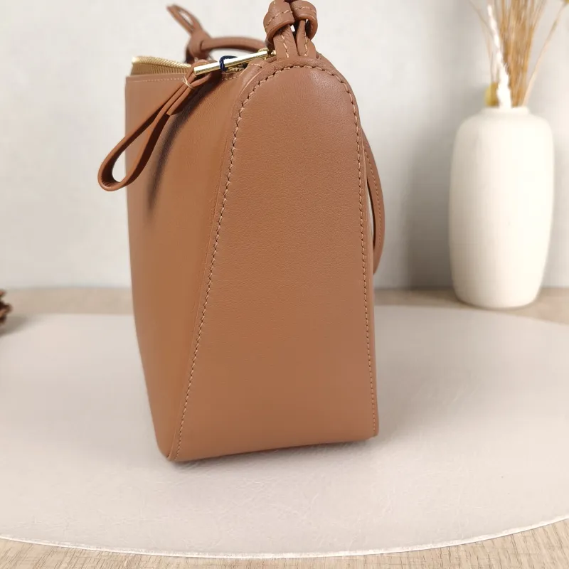 LOEWE Shoulder Bag Calfskinmini28 × 9.5 × 17 cm — detail view 11 of 12