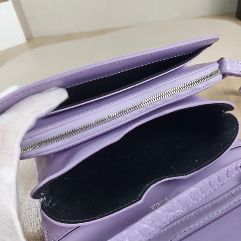 BALENCIAGA Crossbody Bag Crossbody Bag Calfskin One Size 18.5 × 6 × 15 cm — detail view 8 of 11