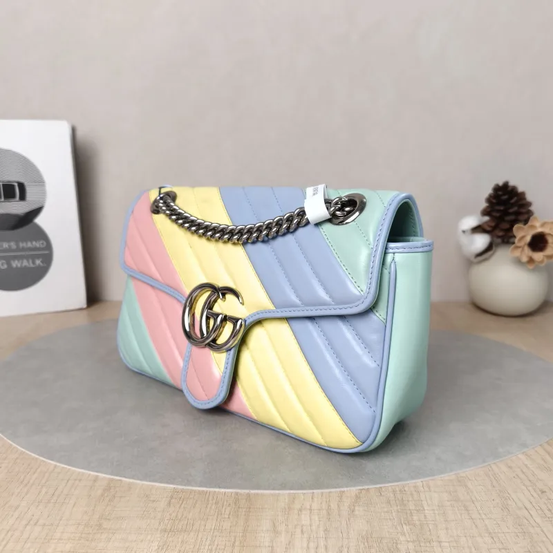GUCCI Crossbody Bag GG Marmont Medium Marmont 26 Calfskin Medium26 × 7 × 15 cm — cover view 4 of 6
