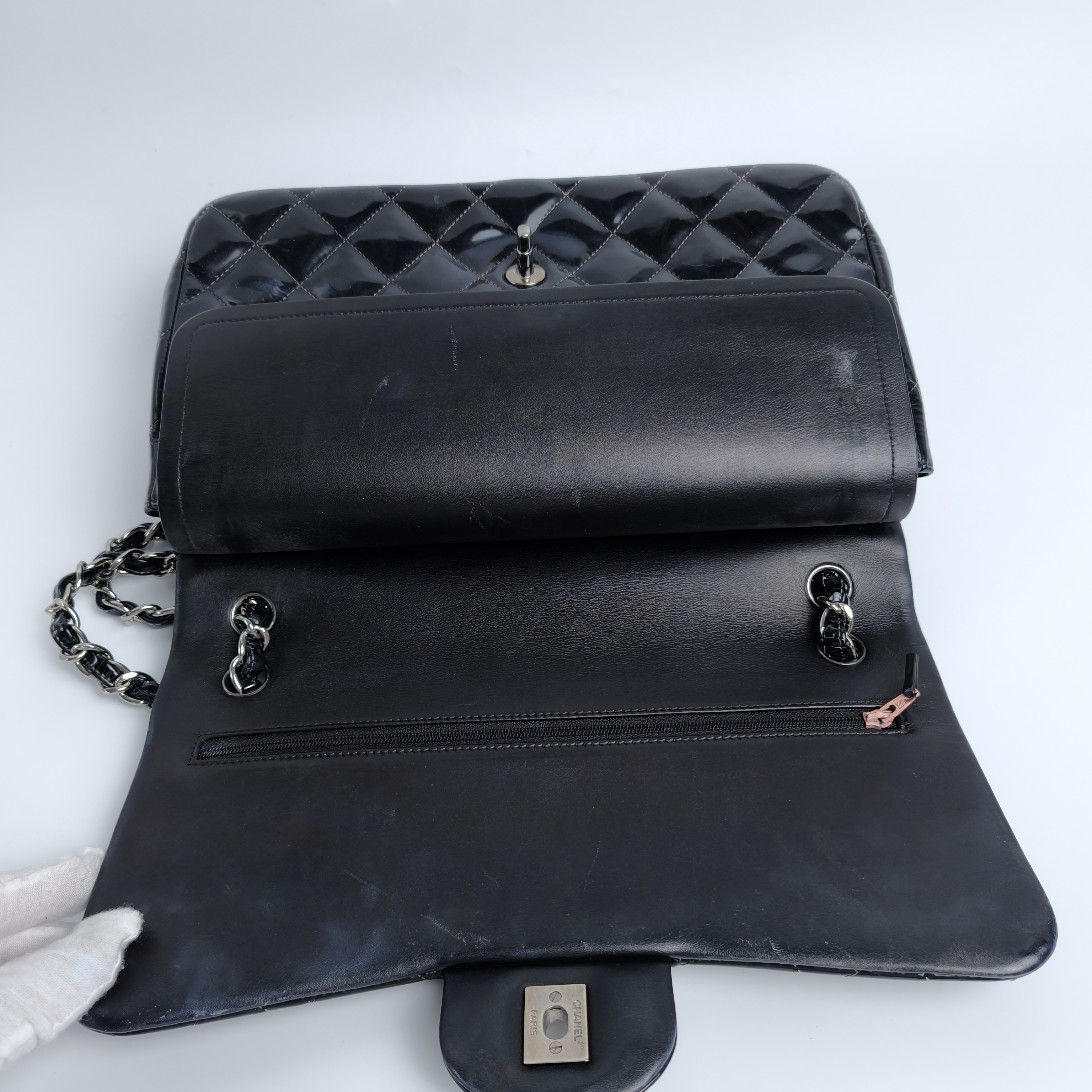 Chanel Crossbody Bag Classic Flap Jumbo CF Jumbo Black Patent Leather Large30 × 10 × 19.5 cm — cover view 14 of 17
