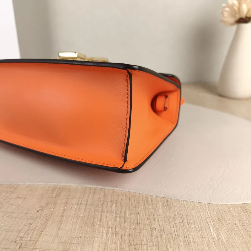 GUCCI Crossbody Bag Sylvie Edition Red Calfskin Mini 20 × 8 × 14 cm — detail view 8 of 11