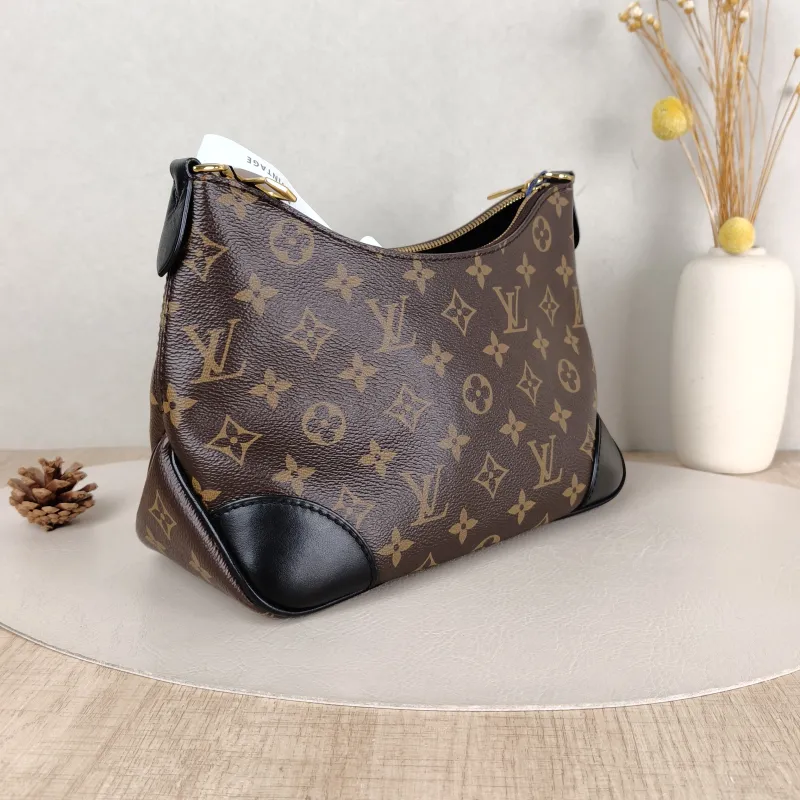 Louis Vuitton Crossbody Bag Boulogne PVC Small 26 × 9.5 × 16 cm — cover view 5 of 5