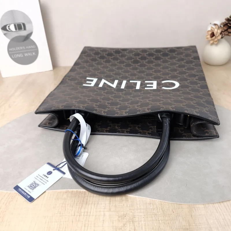 CELINE Crossbody Bag CABAS Monogram PVC Medium 31.5 × 5 × 35 cm — detail view 3 of 14