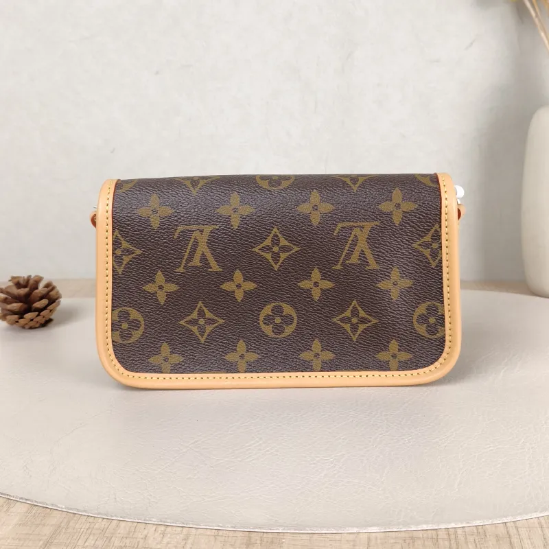 Louis Vuitton Crossbody Bag Diane Baguette Bag Monogram PVC nano 19 × 6 × 10.5 cm — cover view 3 of 6