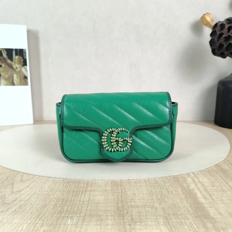 GUCCI Crossbody Bag GG Marmont Mini Marmont Mini Green Calfskinmini16.5 × 4.5 × 9.5 cm