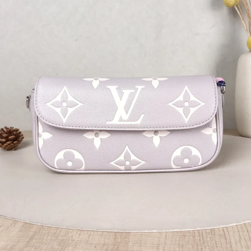 Louis Vuitton Crossbody Bag IVY Grey · White Monogram Empreinte Embossed Calfskin Small 23.5 × 4.3 × 12 cm