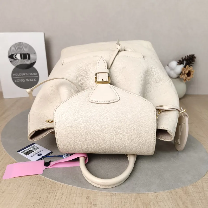 Louis Vuitton Backpack Montsouris Backpack White Calfskin Small 23 × 15 × 27 cm — detail view 6 of 14