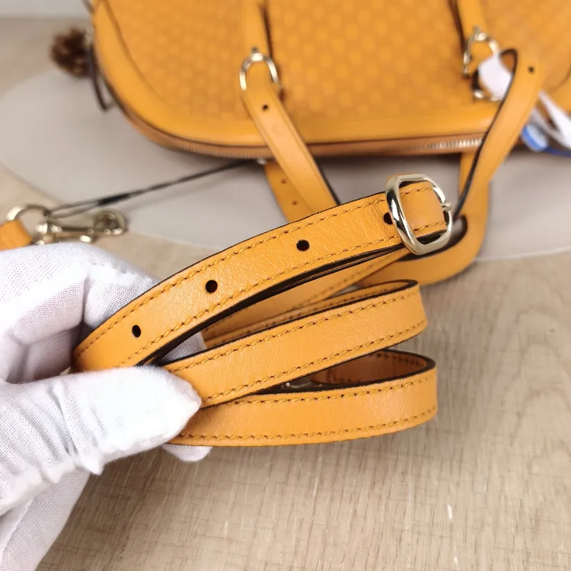 GUCCI Crossbody Bag Crossbody Bag Calfskin One Size31 × 12 × 23 cm — detail view 5 of 10