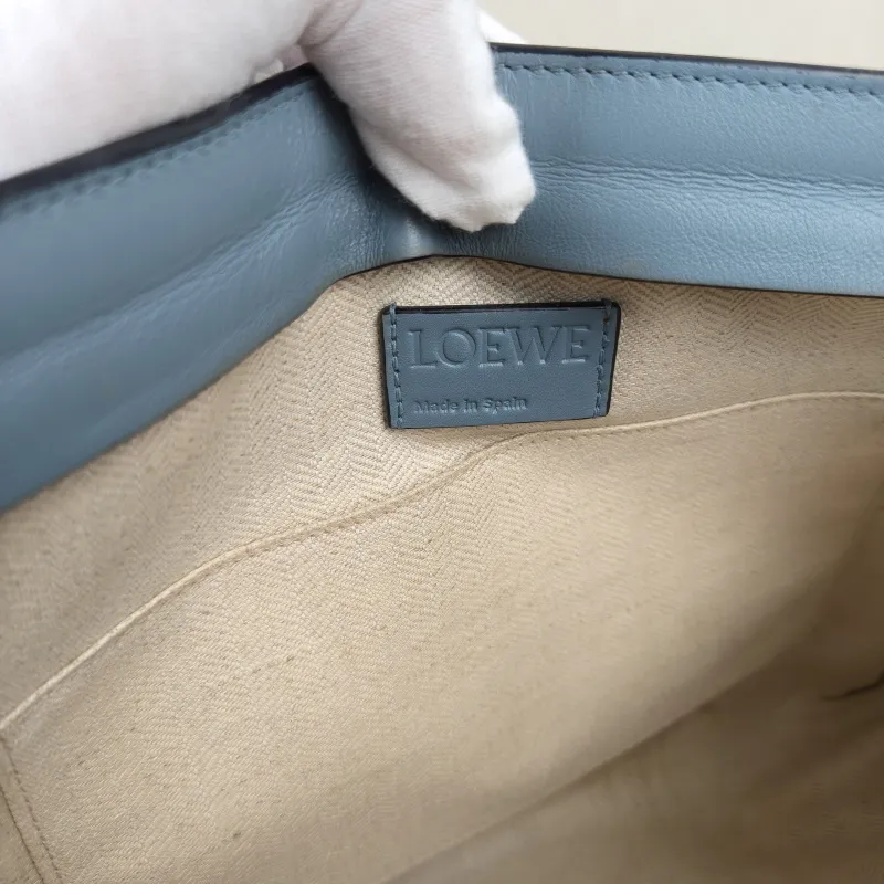 LOEWE Crossbody Bag Calfskin 32 × 5 × 21 cm — detail view 8 of 14