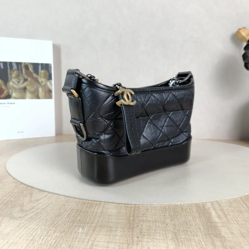 Chanel Crossbody Bag Gabrielle Gabrielle Bag Black CC alfskin Small20 × 8 × 15 cm — cover view 3 of 5