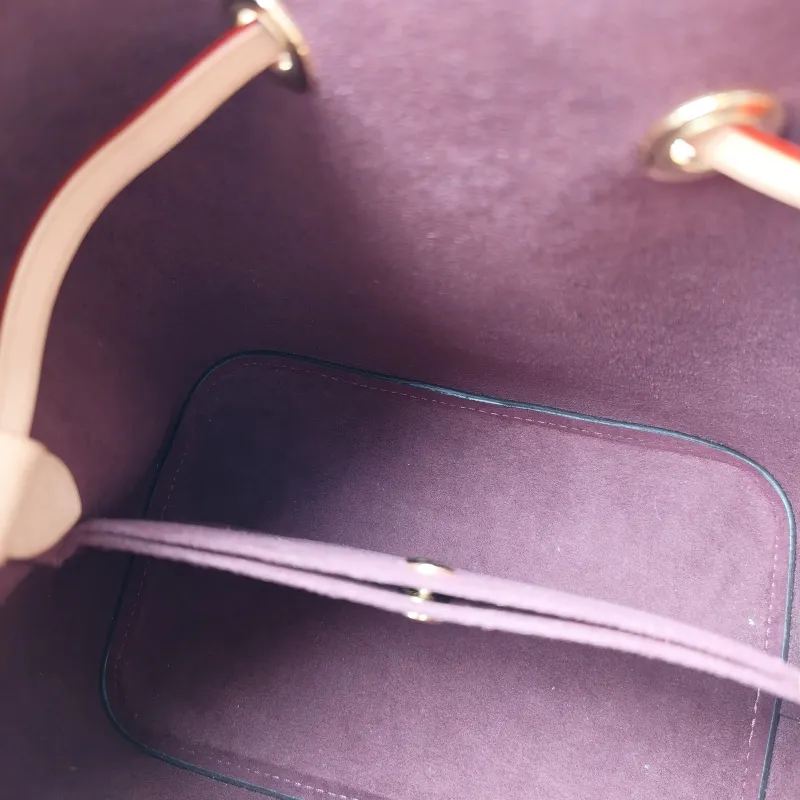 Louis Vuitton Crossbody Bag NÉONOÉ Bucket Bag BB Monogram PVC BB 20 × 13 × 20 cm — detail view 14 of 14