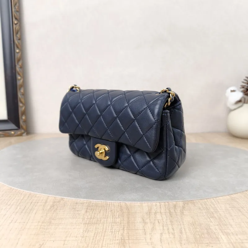 Chanel Crossbody Bag Classic Flap Large Mini CF Mini Blue Lambskin mini20 × 6 × 12 cm — cover view 4 of 5