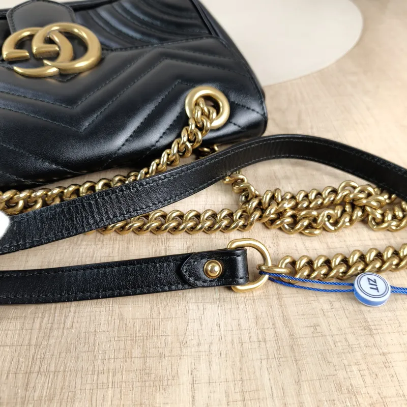 GUCCI Crossbody Bag GG Marmont Small Marmont 22 Black CC alfskin Small 22 × 6 × 13 cm — detail view 10 of 13