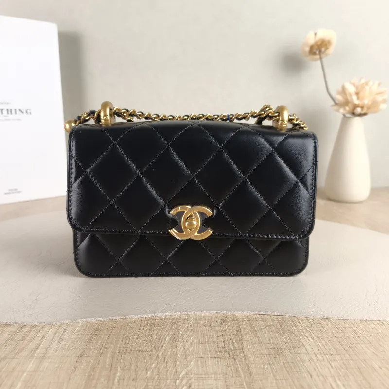 Chanel Crossbody Bag Black Calfskin Small 19 × 8 × 12 cm