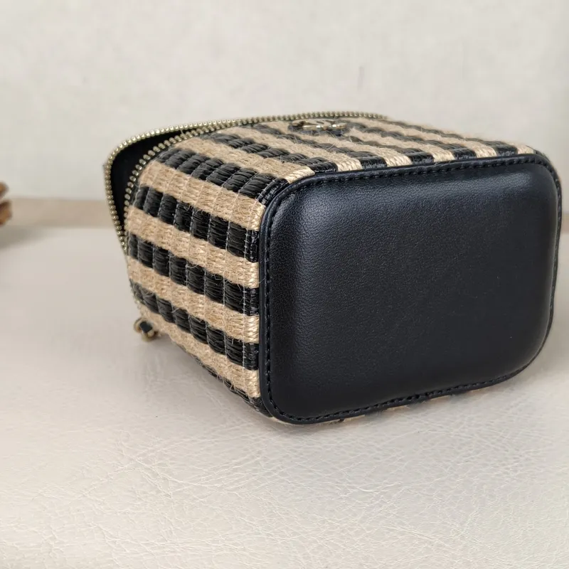 Chanel Crossbody Bag Edition Black Wovenmini11 × 7 × 9 cm — detail view 6 of 14
