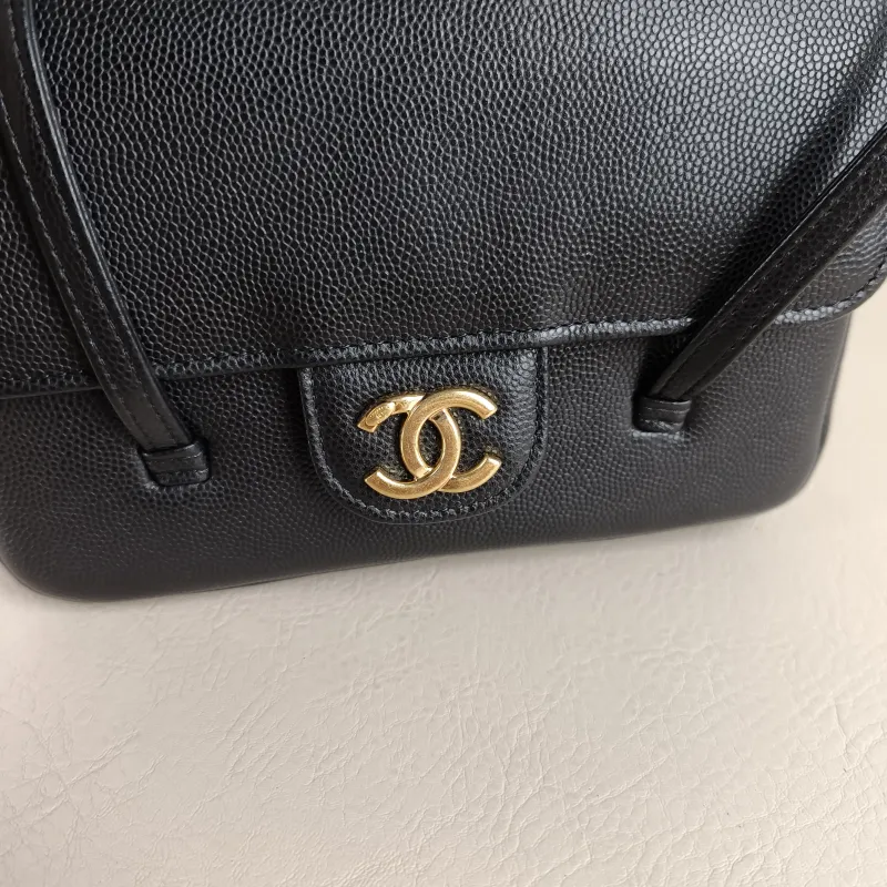 Chanel Crossbody Bag preppy coco Black Grained Calfskin Mini 17 × 5 × 11.5 cm — detail view 2 of 13