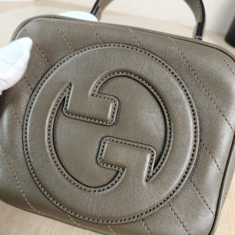 GUCCI Top Handle Bag Blondie Box Small17 × 9 × 15 cm — detail view 1 of 12