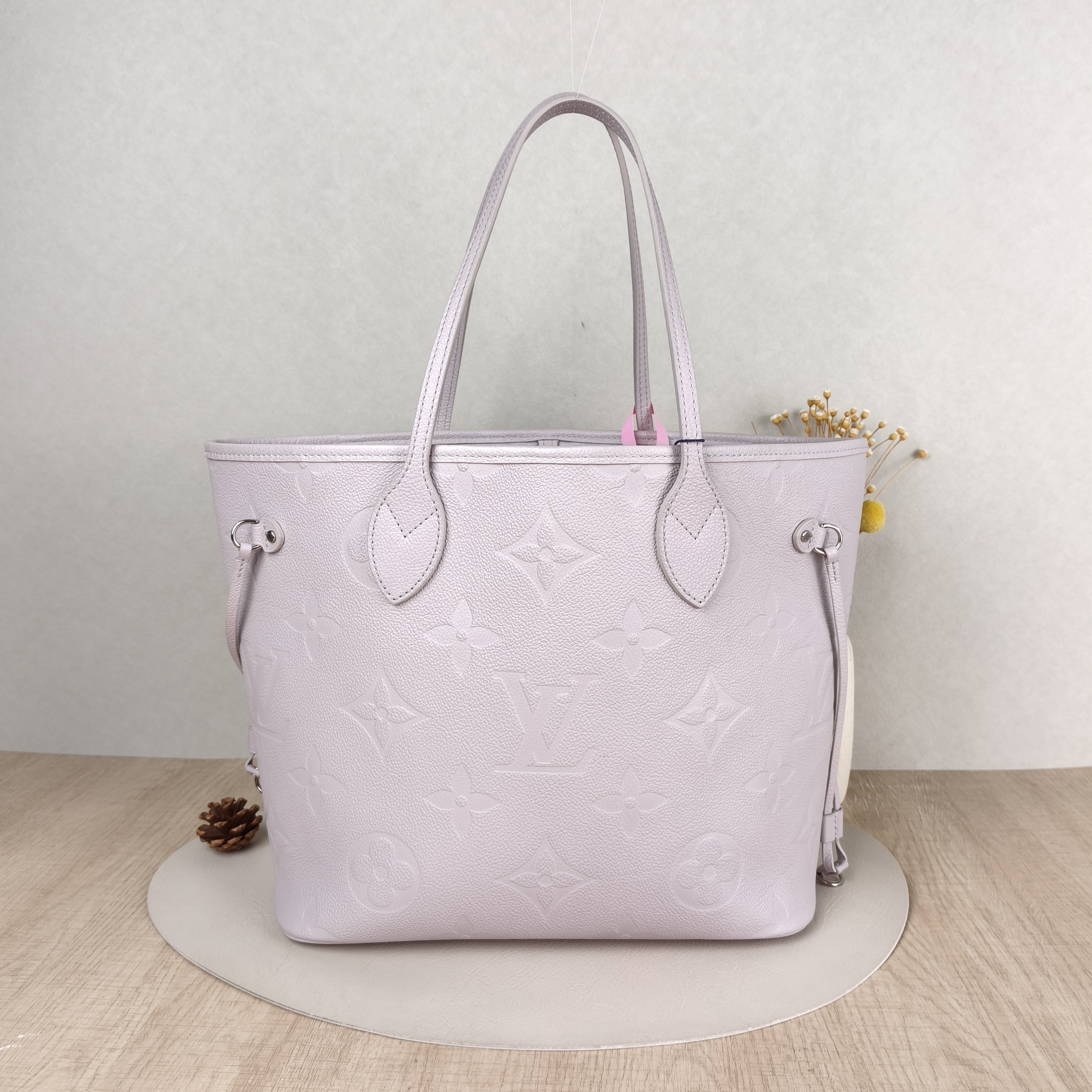 Louis Vuitton Shoulder Bag Neverfull Grey Calfskin Medium31 × 14 × 28 cm