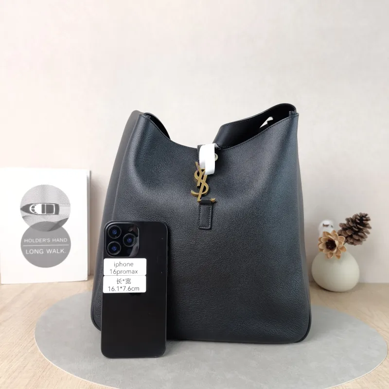 SAINT LAURENT Shoulder Bag LE 5 À 7 Hobo Black Calfskin Large30 × 13 × 31 cm — cover view 4 of 6