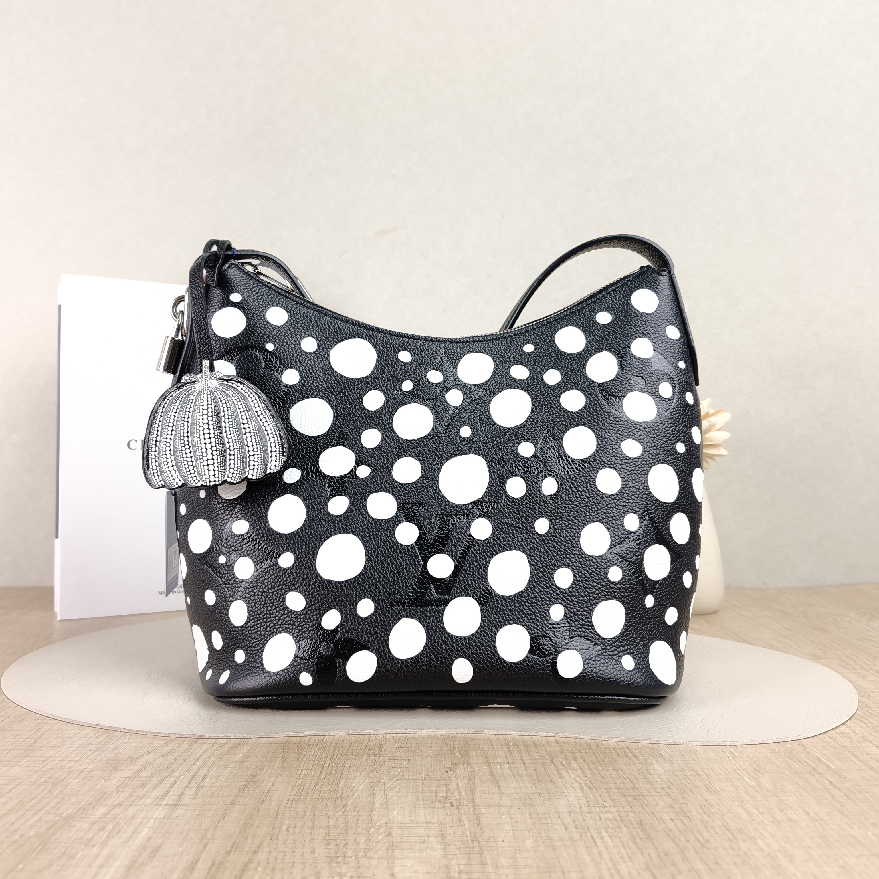 Louis Vuitton Shoulder Bag Marshmallow Vanity Case Bag Calfskin One Size24 × 13 × 22 cm