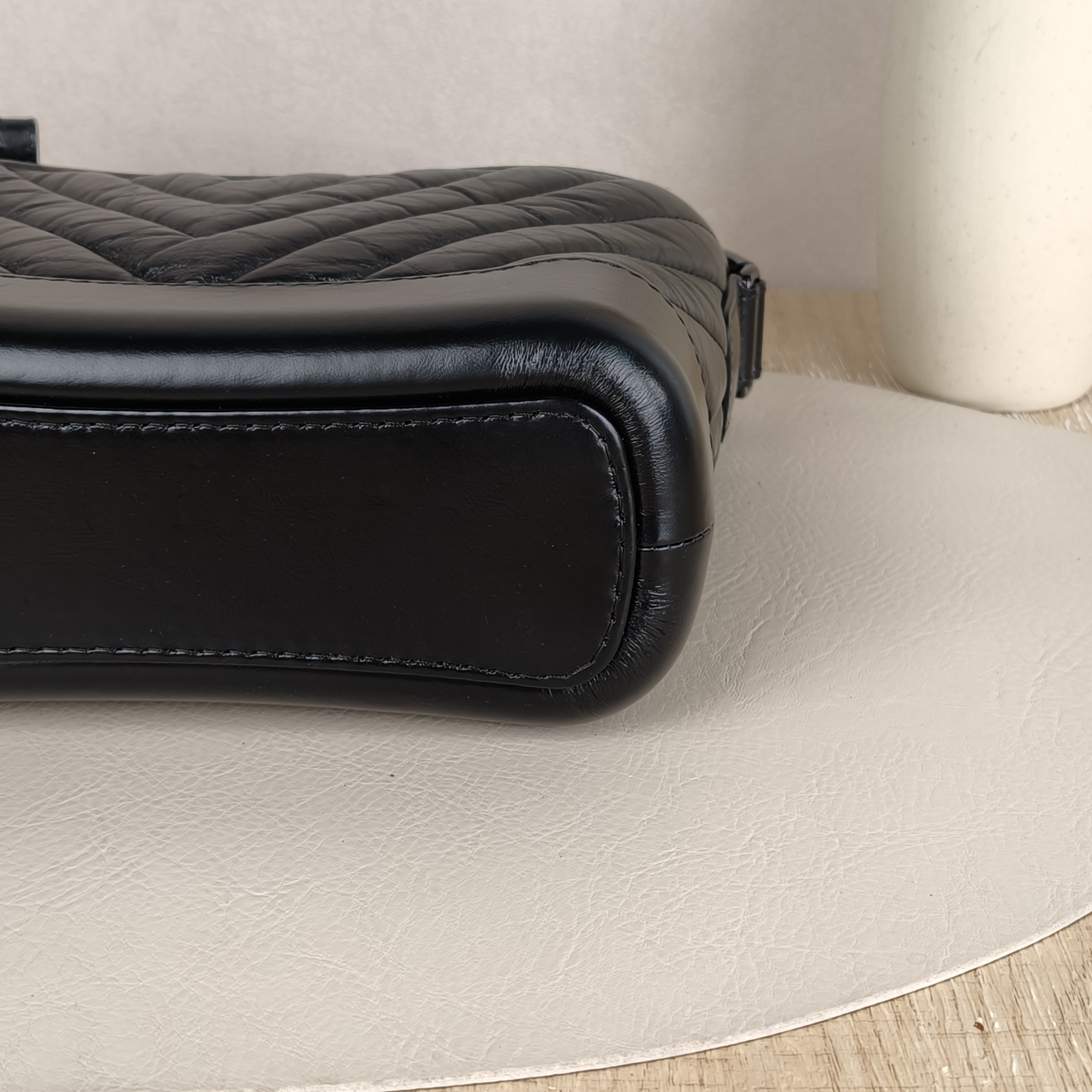 Chanel Crossbody Bag Black Calfskin Small20 × 8 × 15 cm — cover view 2 of 8
