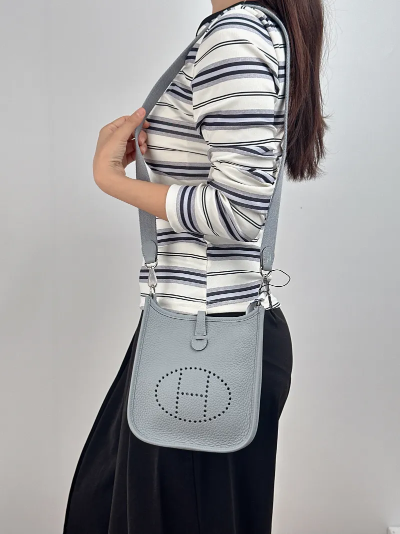 Hermès Crossbody Bag Evelyne Mini 16 Mini 16 TC Calfskin Mini 17 × 5.5 × 18 cm k — on-model view 2 of 2