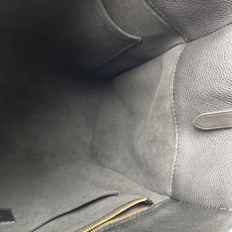 Louis Vuitton Shoulder Bag On My Side Black Calfskin Large 34 × 17 × 28 cm — detail view 1 of 11