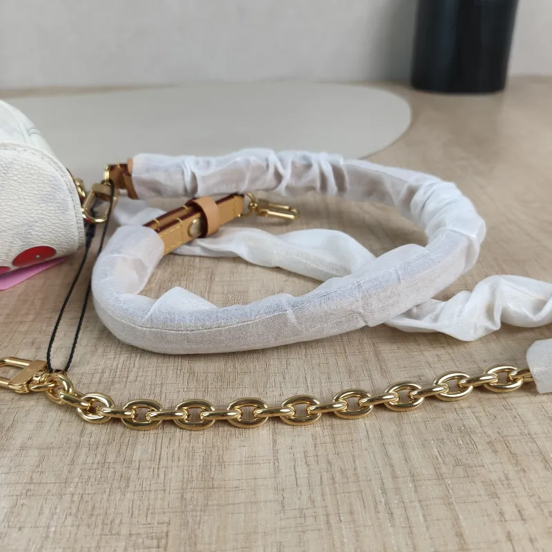 Louis Vuitton Crossbody Bag IVY White · PVC Small 23.5 × 4.3 × 12 cm Conditioned — detail view 12 of 13
