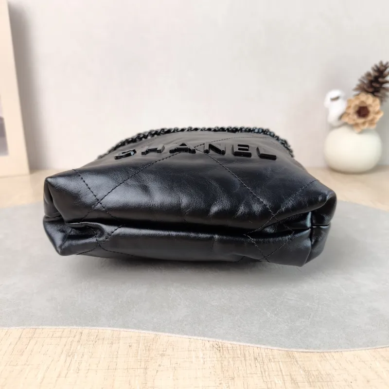 Chanel Shoulder Bag 22Bag Black CC alfskin Mini 20 × 6 × 19 cm — cover view 6 of 6