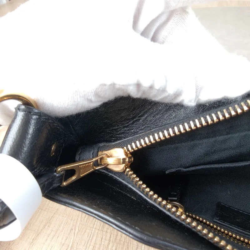 BALENCIAGA Shoulder Bag Black Lambskin 23 × 5 × 14.5 cm — detail view 6 of 11