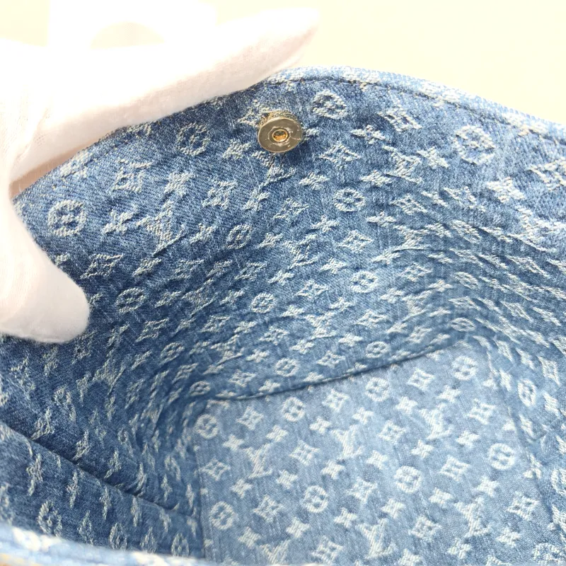 Louis Vuitton Top Handle Bag ALL IN BB Blue BB 16 × 12 × 18 cm — detail view 13 of 13