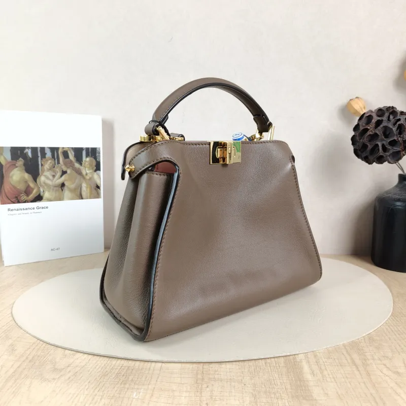 FENDI Crossbody Bag Peekaboo Essentially Small Brown Calfskin Small27 × 11 × 21 cm — cover view 4 of 5