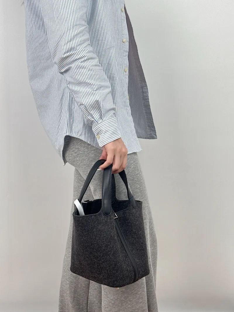 Hermès Top Handle Bag Picotin Lock 18 18 89Black Small 18 × 13 × 18 cm U — on-model view 2 of 2