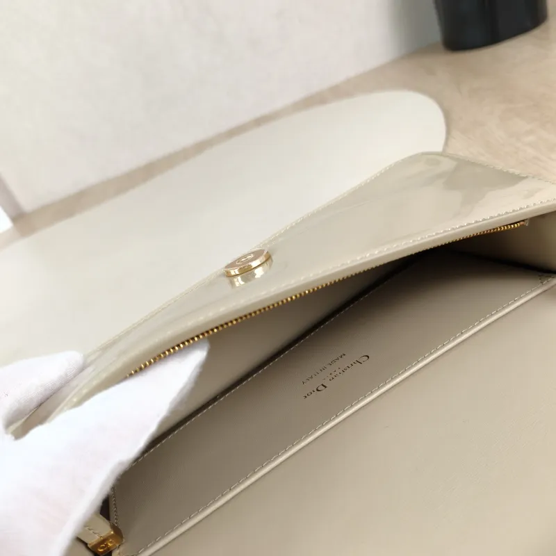DIOR Shoulder Bag Shoulder Bag Patent Leather One Size 22 × 5 × 11.5 cm — detail view 13 of 13