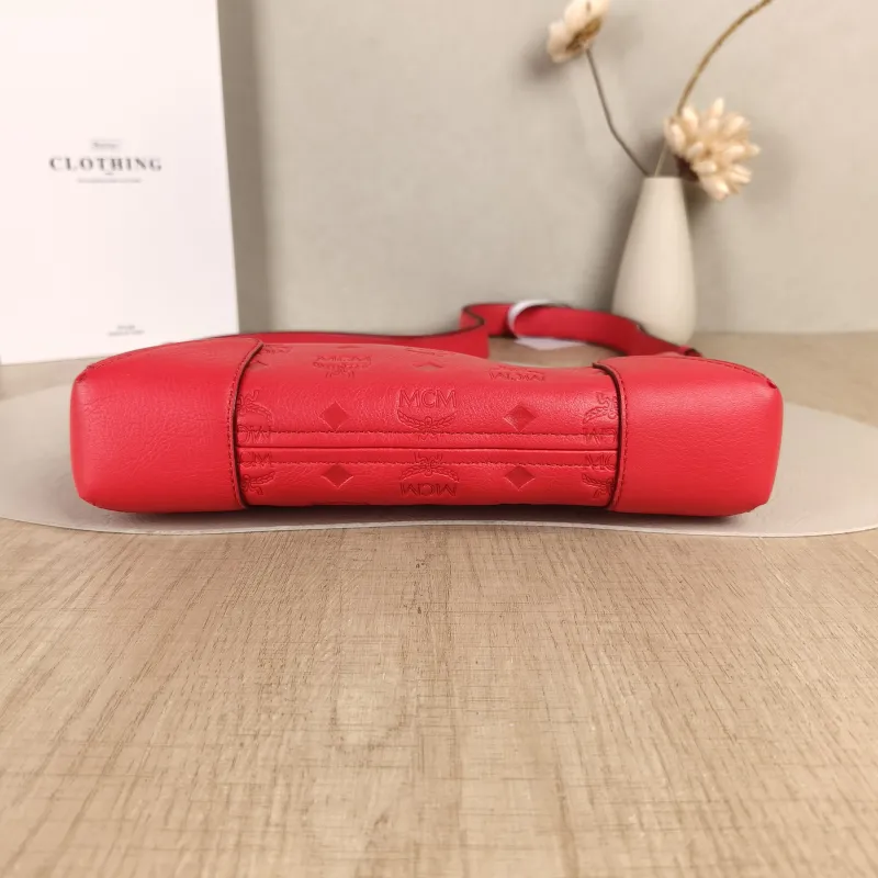 MCM Crossbody Bag Crossbody Bag Red Calfskin One Size24 × 4.5 × 19 cm — cover view 2 of 5