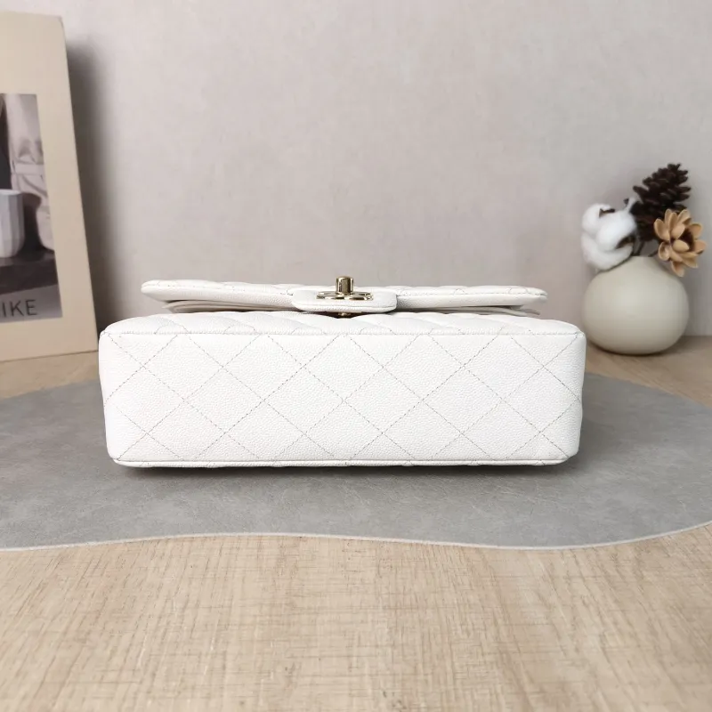 Chanel Crossbody Bag Classic Flap CF White Grained Calfskin Small 23 × 6 × 14.5 cm — cover view 2 of 6