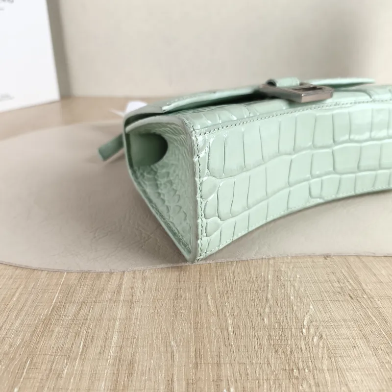 BALENCIAGA Crossbody Bag Hourglass Hourglass Bag Green Calfskin Mini 19 × 5 × 12 cm — detail view 5 of 11