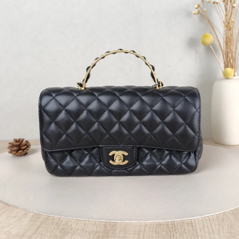 Chanel Crossbody Bag cf Black Lambskin One Size 23.5 × 7 × 14.5 cm Microchip Edition