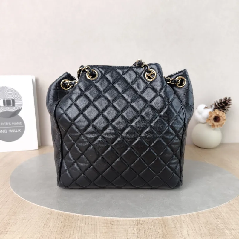 Chanel Crossbody Bag Bucket Bag Black Lambskin One Size23 × 11 × 23 cm — cover view 2 of 5
