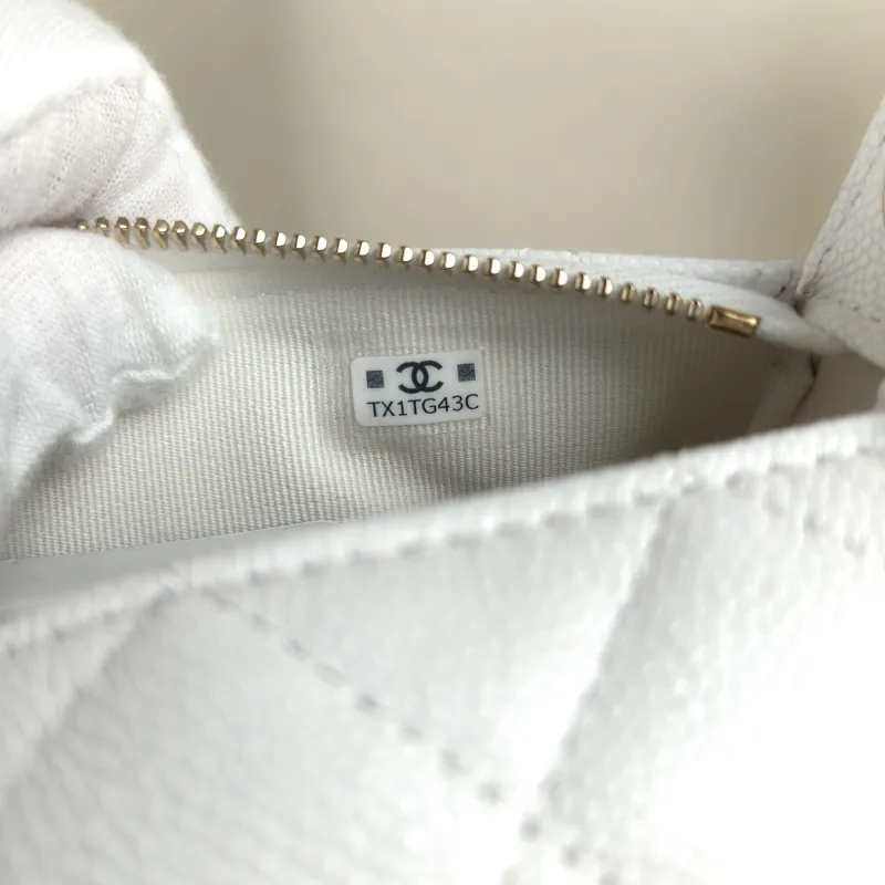 Chanel Crossbody Bag White Gold Grained Calfskin One Size 21 × 5 × 12 cm — detail view 10 of 11