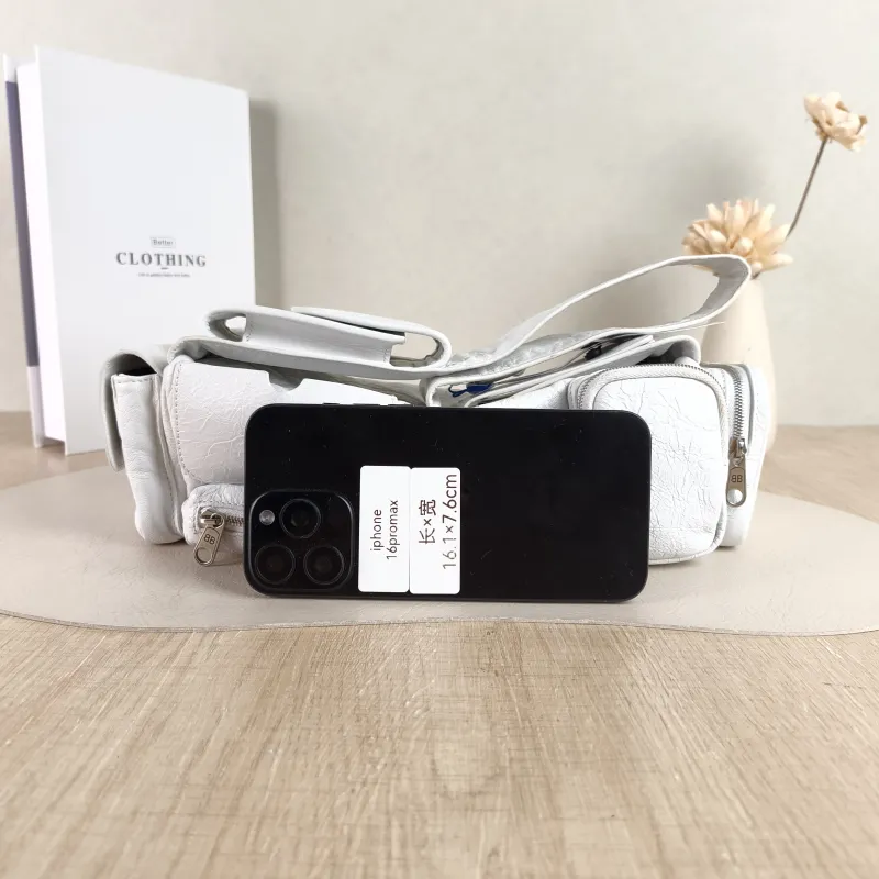 BALENCIAGA Shoulder Bag Superbusy Shoulder Bag White Waxed Leather Mini 33 × 11 × 12 cm — cover view 3 of 5