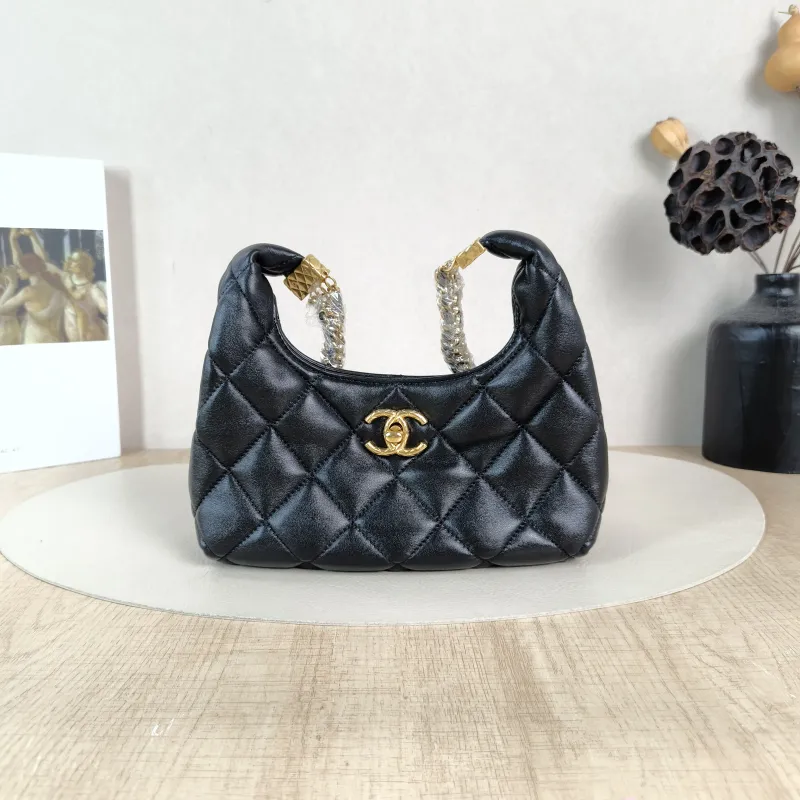 Chanel Crossbody Bag24a hobo Top Handle Crossbody Bag Black Lambskinmini20.5 × 7 × 20 cm