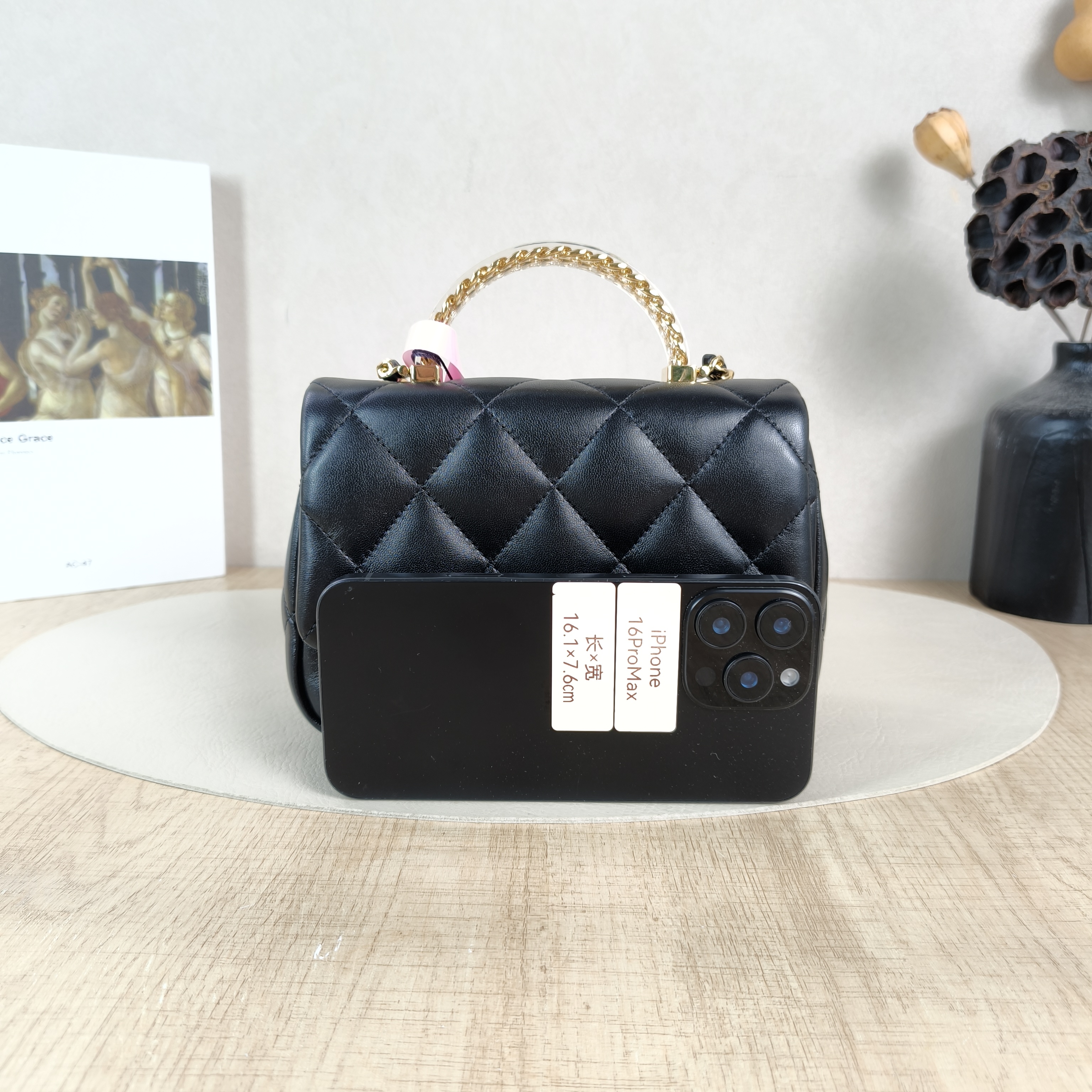 Chanel Crossbody Bag Black Lambskin One Size19 × 6 × 12 cm — cover view 3 of 6