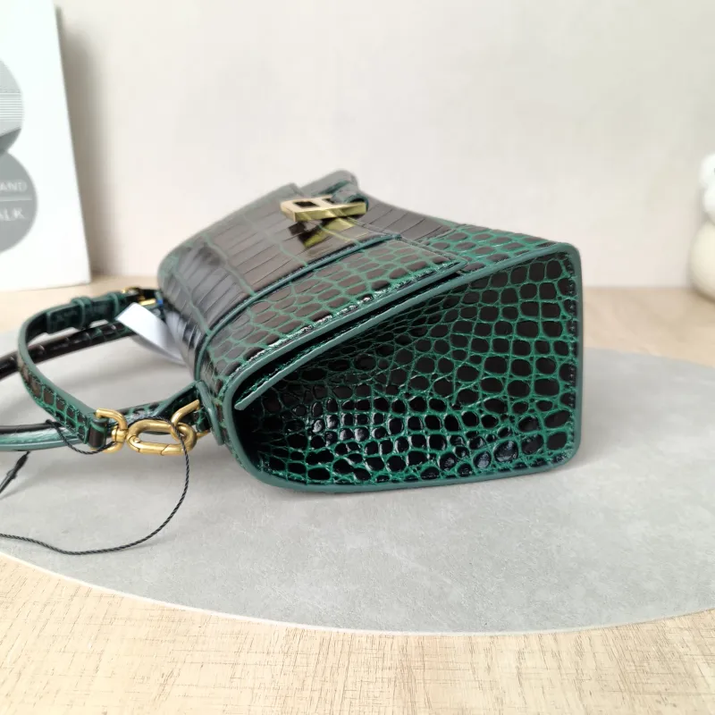 BALENCIAGA Crossbody Bag Hourglass Hourglass Bag Green Calfskin Small23 × 10 × 14 cm — detail view 5 of 14