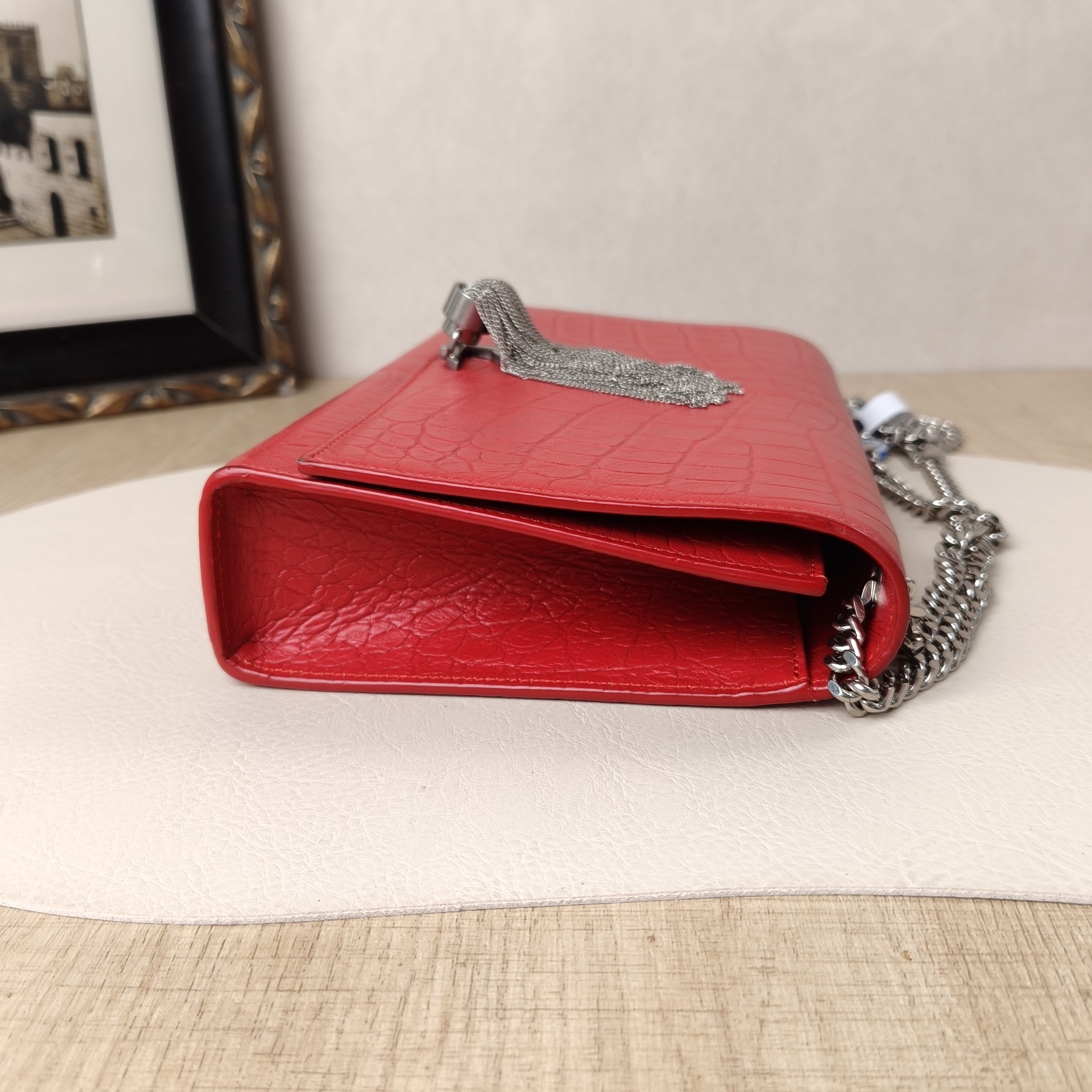 SAINT LAURENT Crossbody Bag KATE Edition Red Calfskin Medium24 × 5.5 × 14.5 cm — cover view 6 of 9