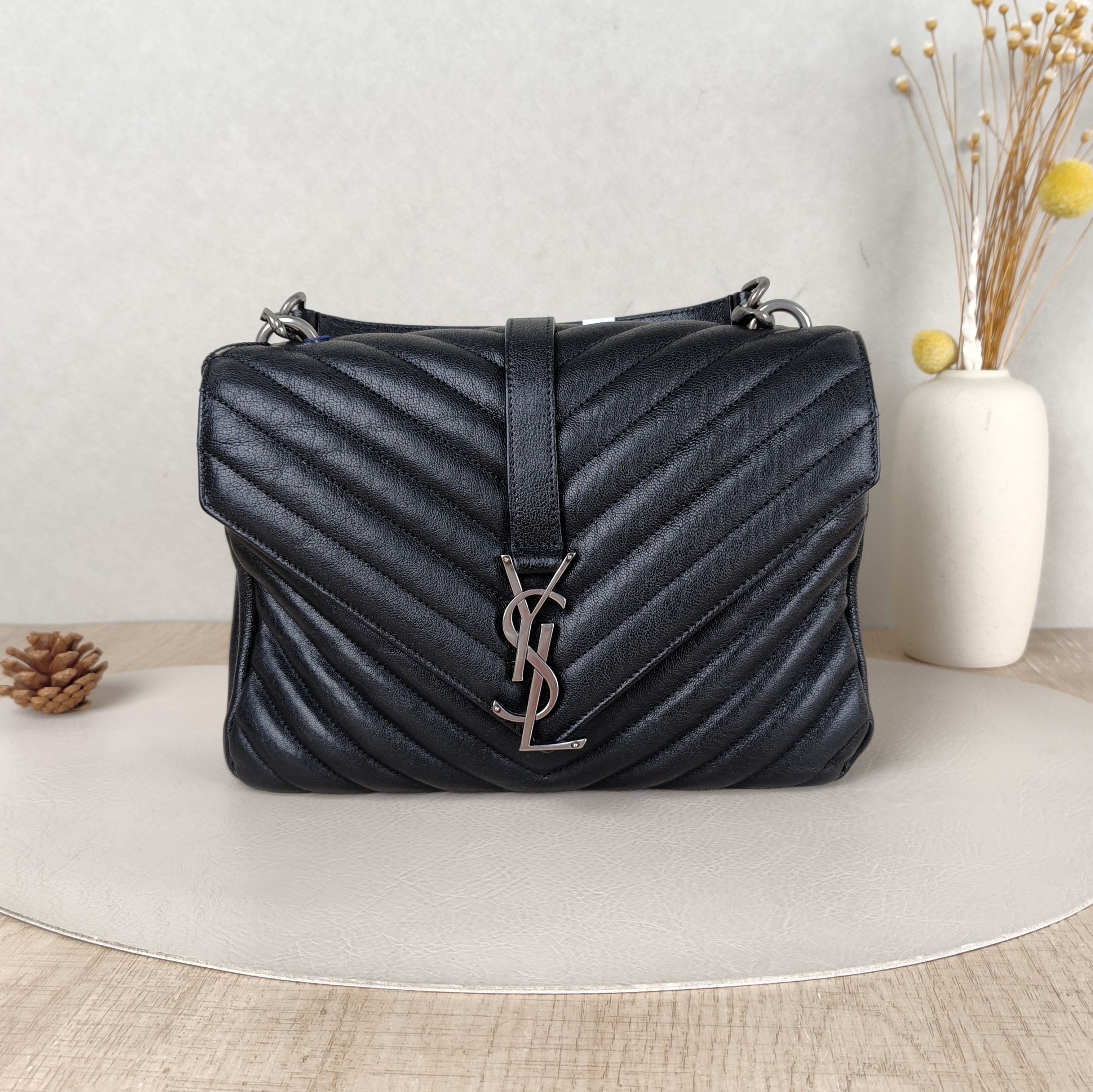 SAINT LAURENT Crossbody Bag COLLEGE Black SL ambskin Medium24 × 6.5 × 17 cm