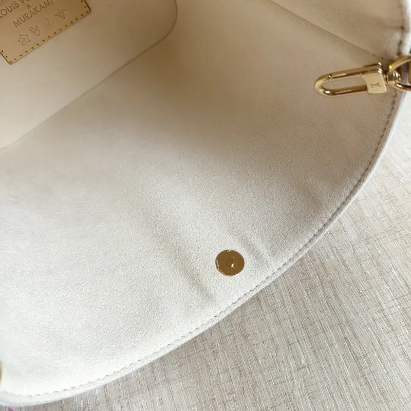 Louis Vuitton Top Handle Bag ALL IN BB Multicolore PVC BB 16 × 12 × 18 cm — detail view 3 of 11